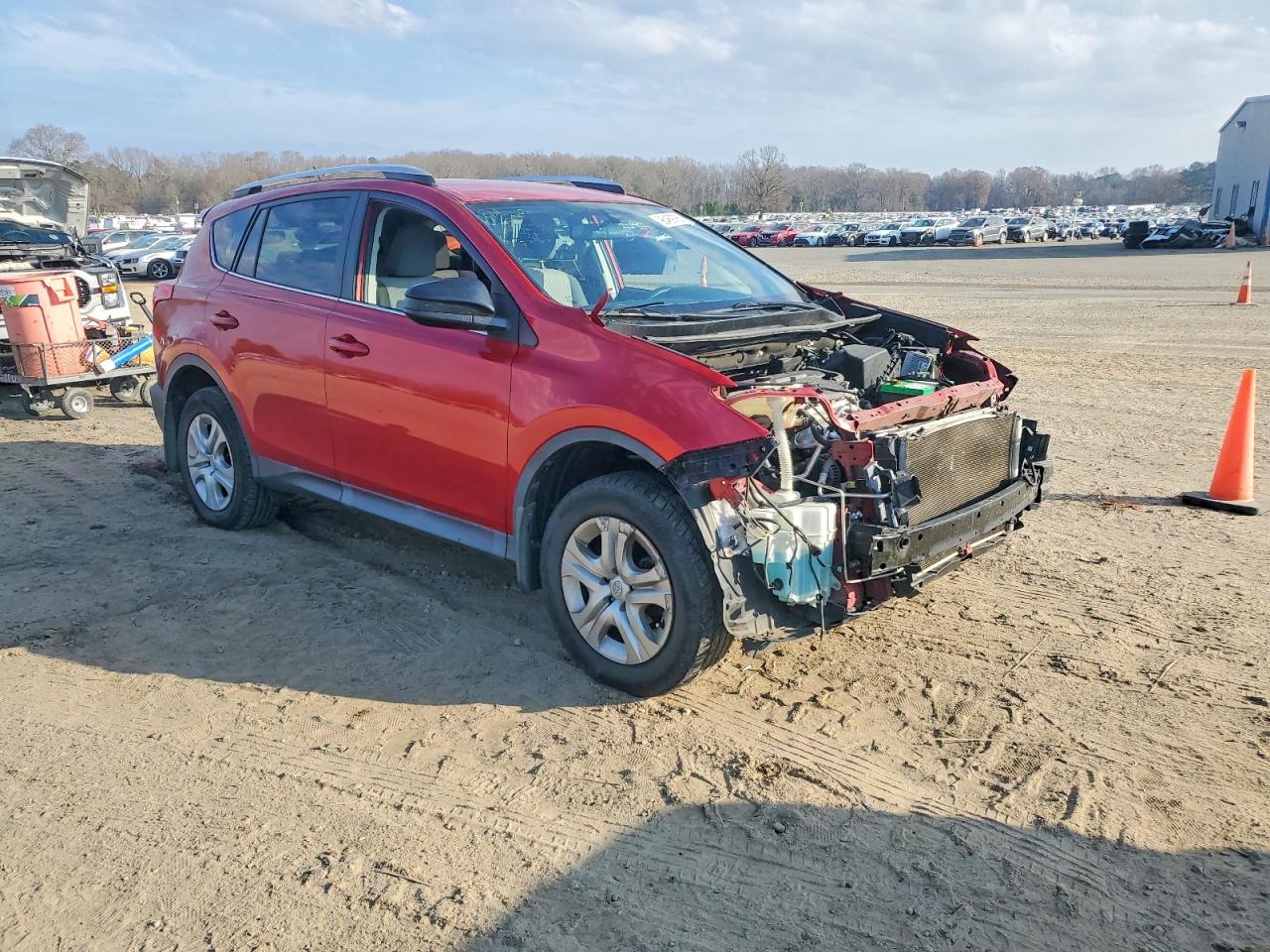2015 TOYOTA RAV4 LE photo 4