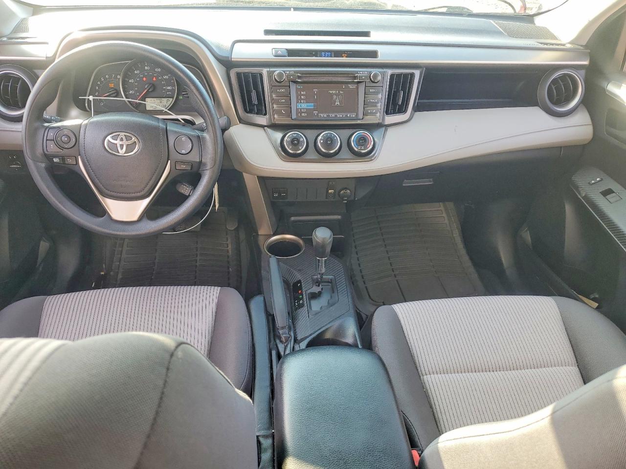 2015 TOYOTA RAV4 LE photo 8