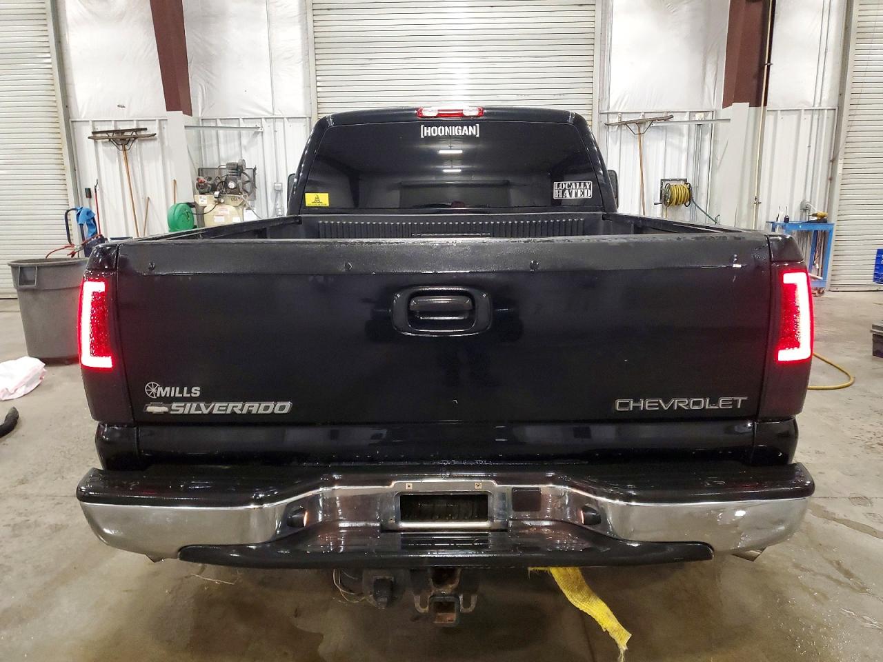 2005 CHEVROLET SILVERADO K1500 photo 11