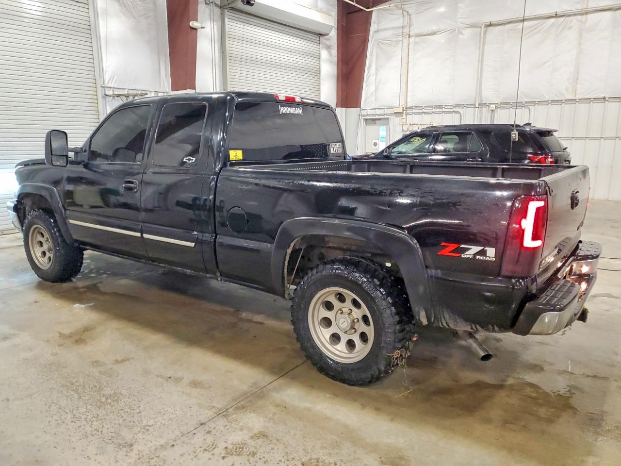 2005 CHEVROLET SILVERADO K1500 photo 3
