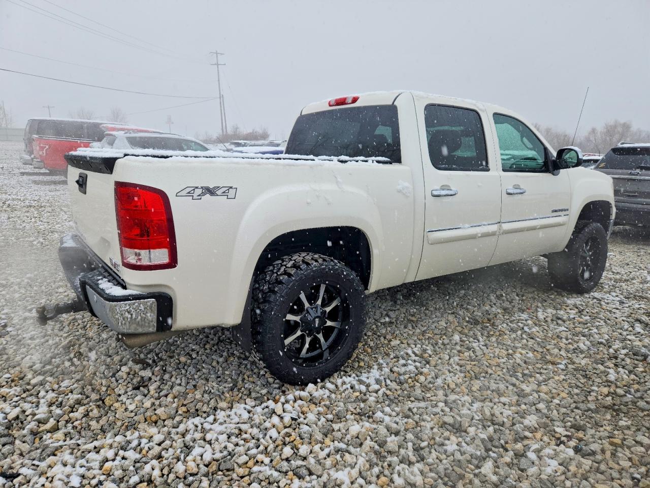 2011 GMC SIERRA K1500 SLE photo 3