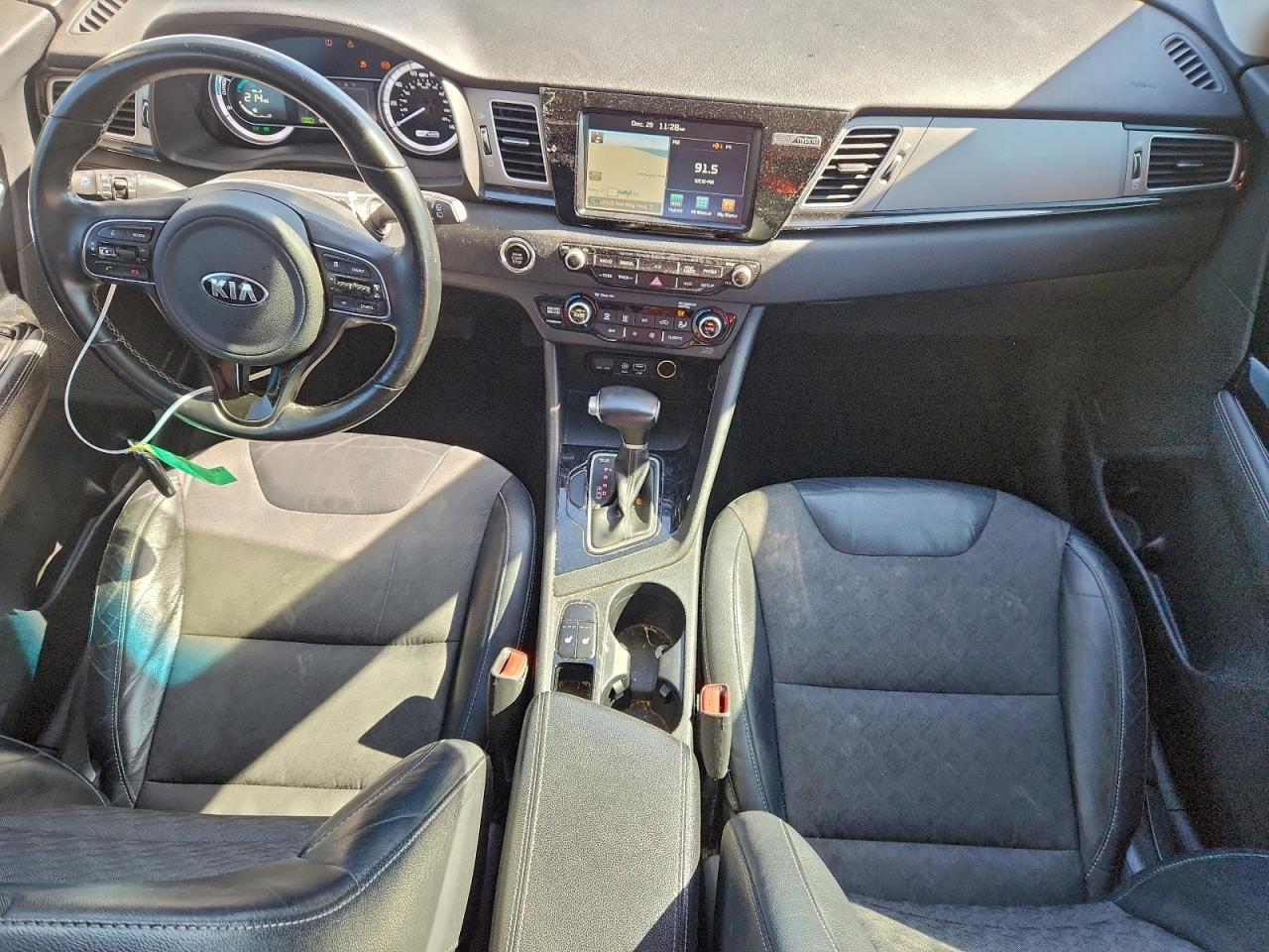 2017 KIA NIRO EX photo 8