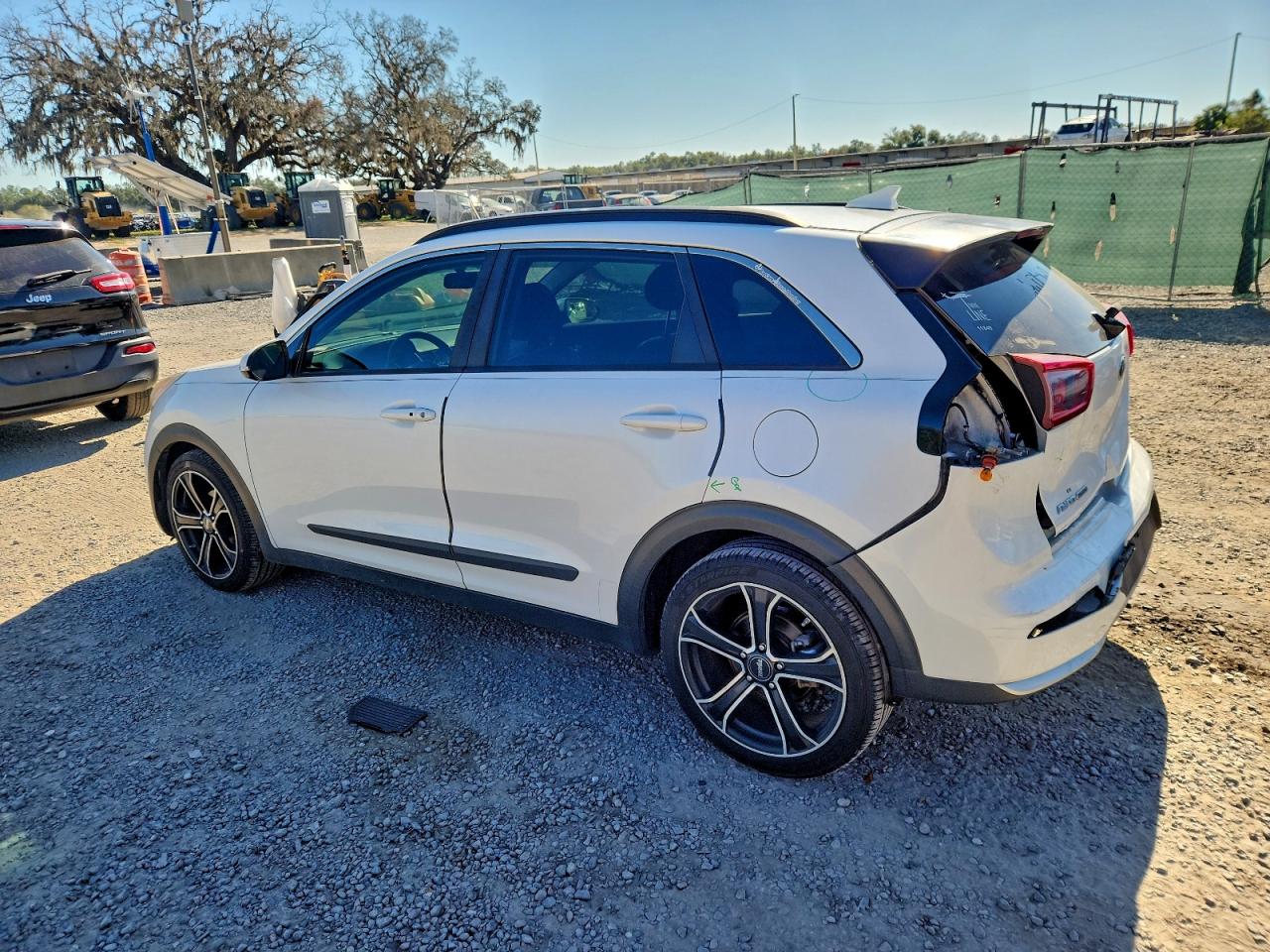 2017 KIA NIRO EX photo 2
