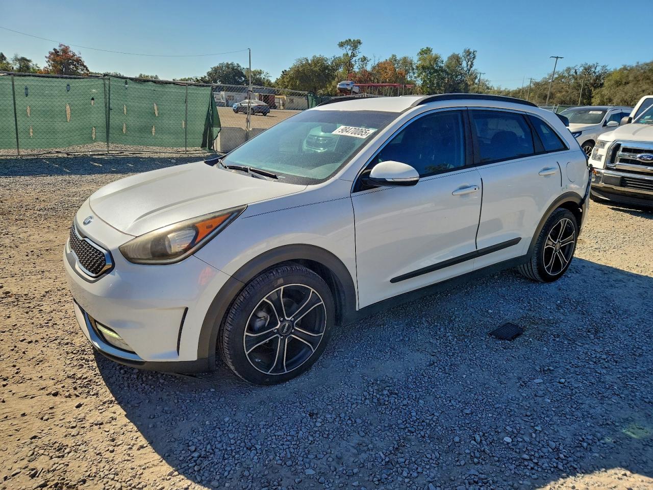 2017 KIA NIRO