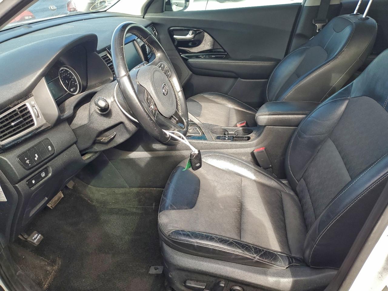 2017 KIA NIRO EX photo 7