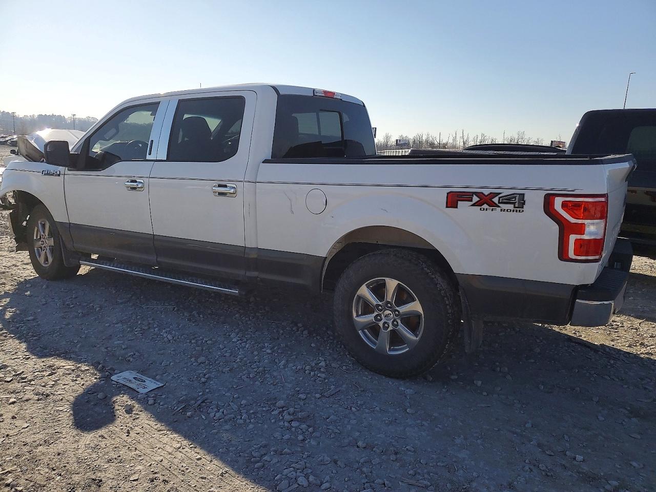 2018 FORD F150 SUPERCREW photo 2