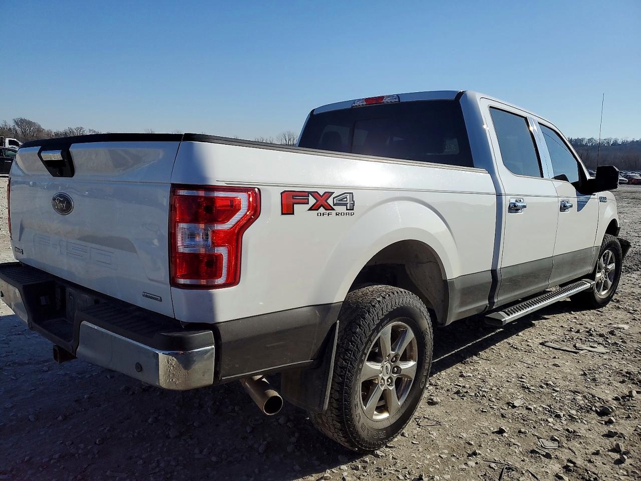 2018 FORD F150 SUPERCREW photo 3