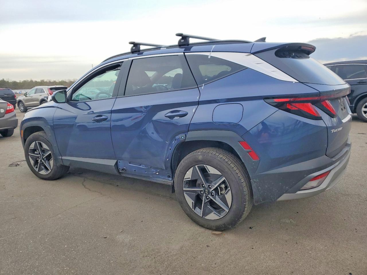 2025 HYUNDAI TUCSON SEL photo 3