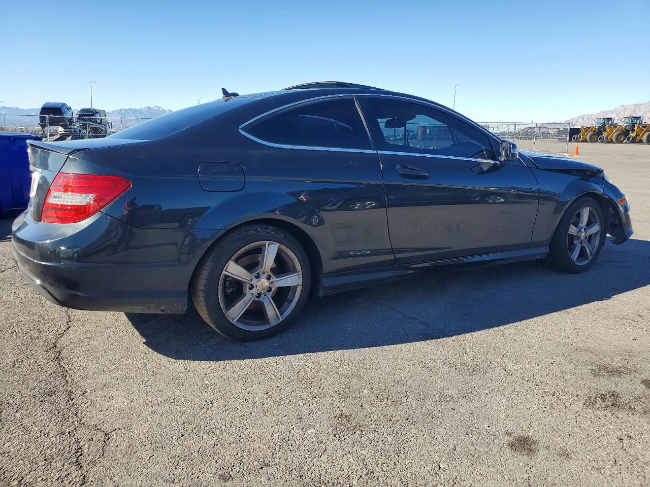 2013 MERCEDES-BENZ C 250 photo 3