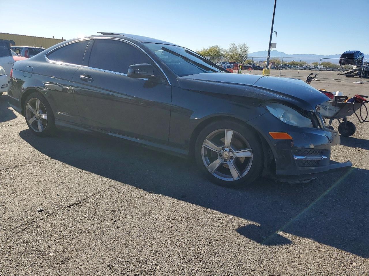 2013 MERCEDES-BENZ C 250 photo 4