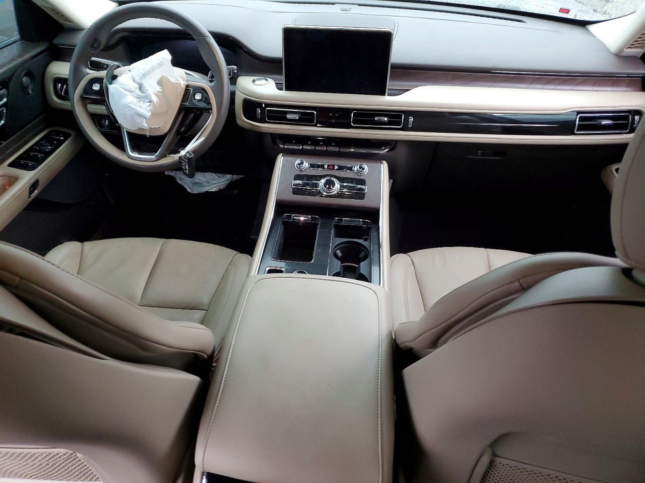 2024 LINCOLN AVIATOR RESERVE photo 8