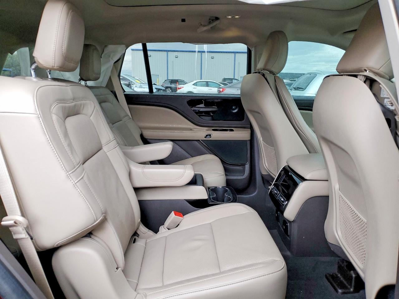 2024 LINCOLN AVIATOR RESERVE photo 11