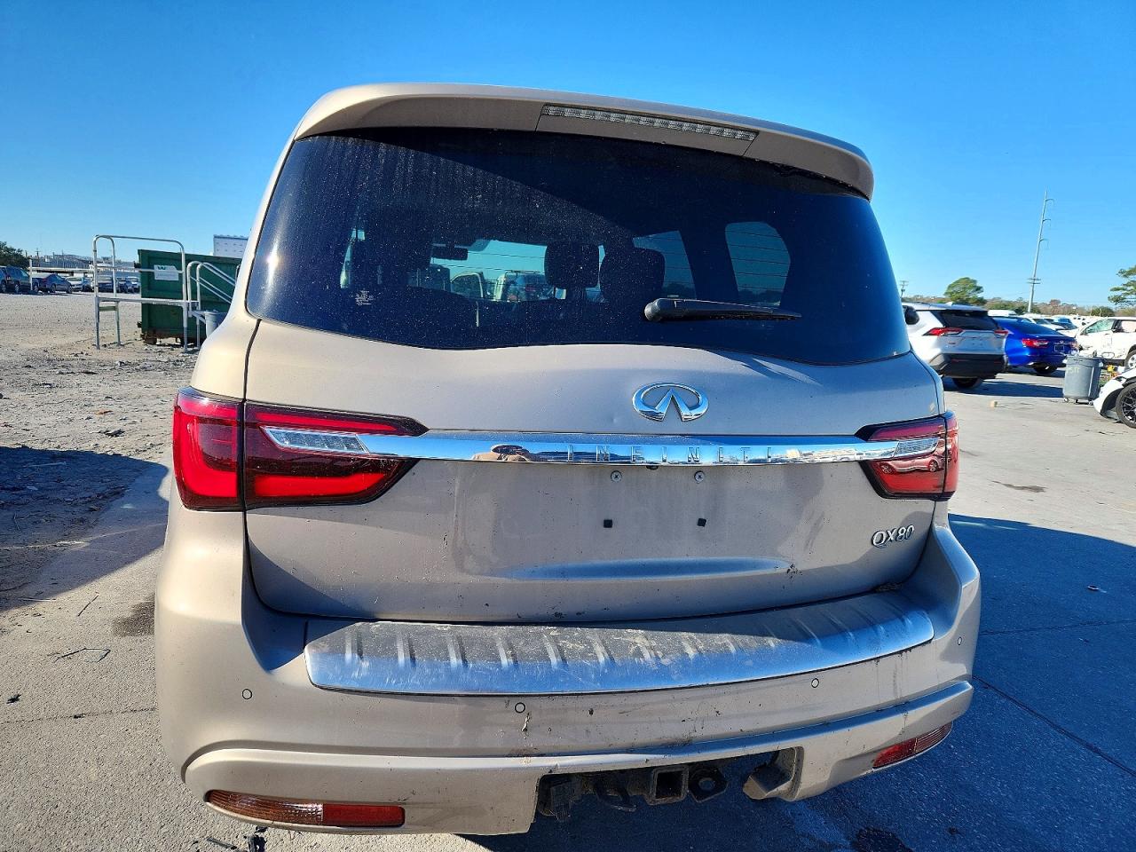 2020 INFINITI QX80 LUXE photo 6