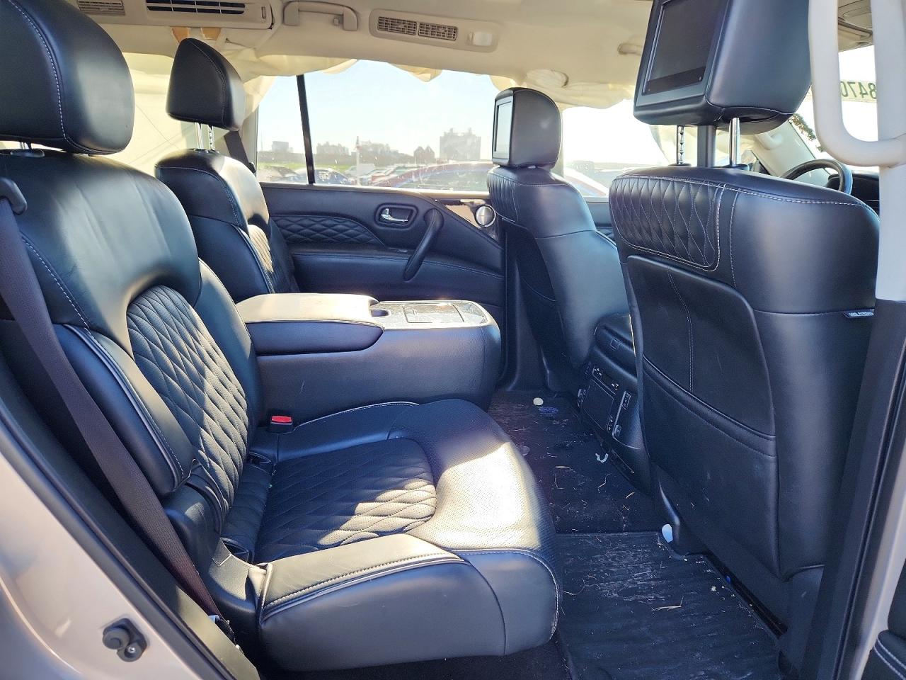 2020 INFINITI QX80 LUXE photo 11
