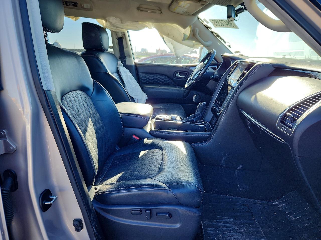 2020 INFINITI QX80 LUXE photo 7