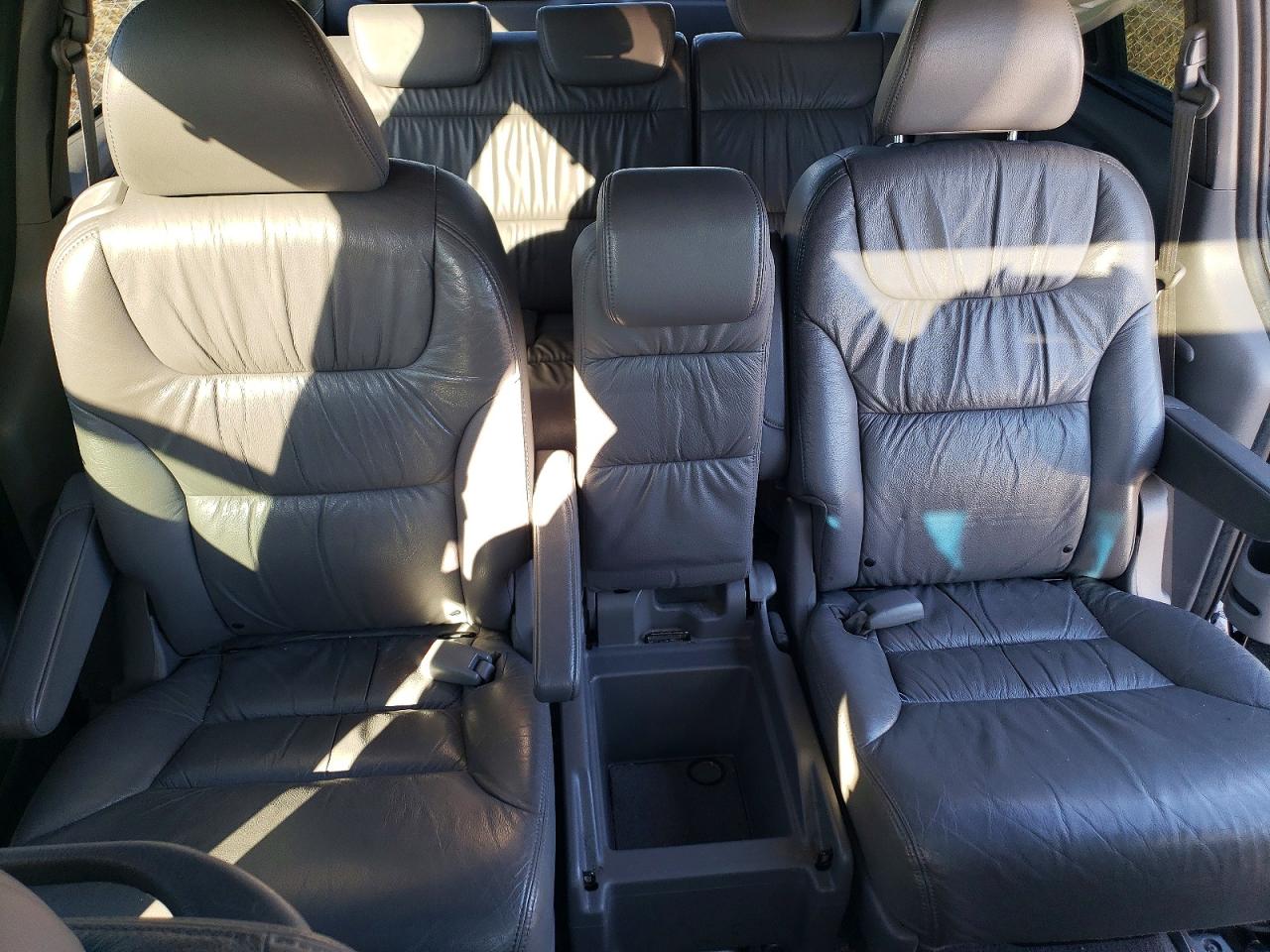 2010 HONDA ODYSSEY EXL photo 28