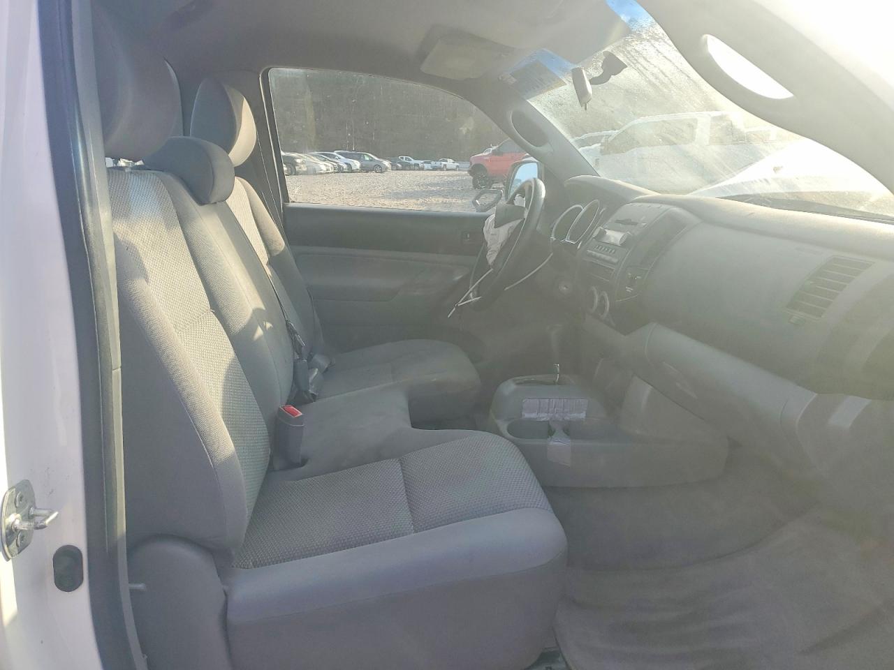 2006 TOYOTA TACOMA photo 10