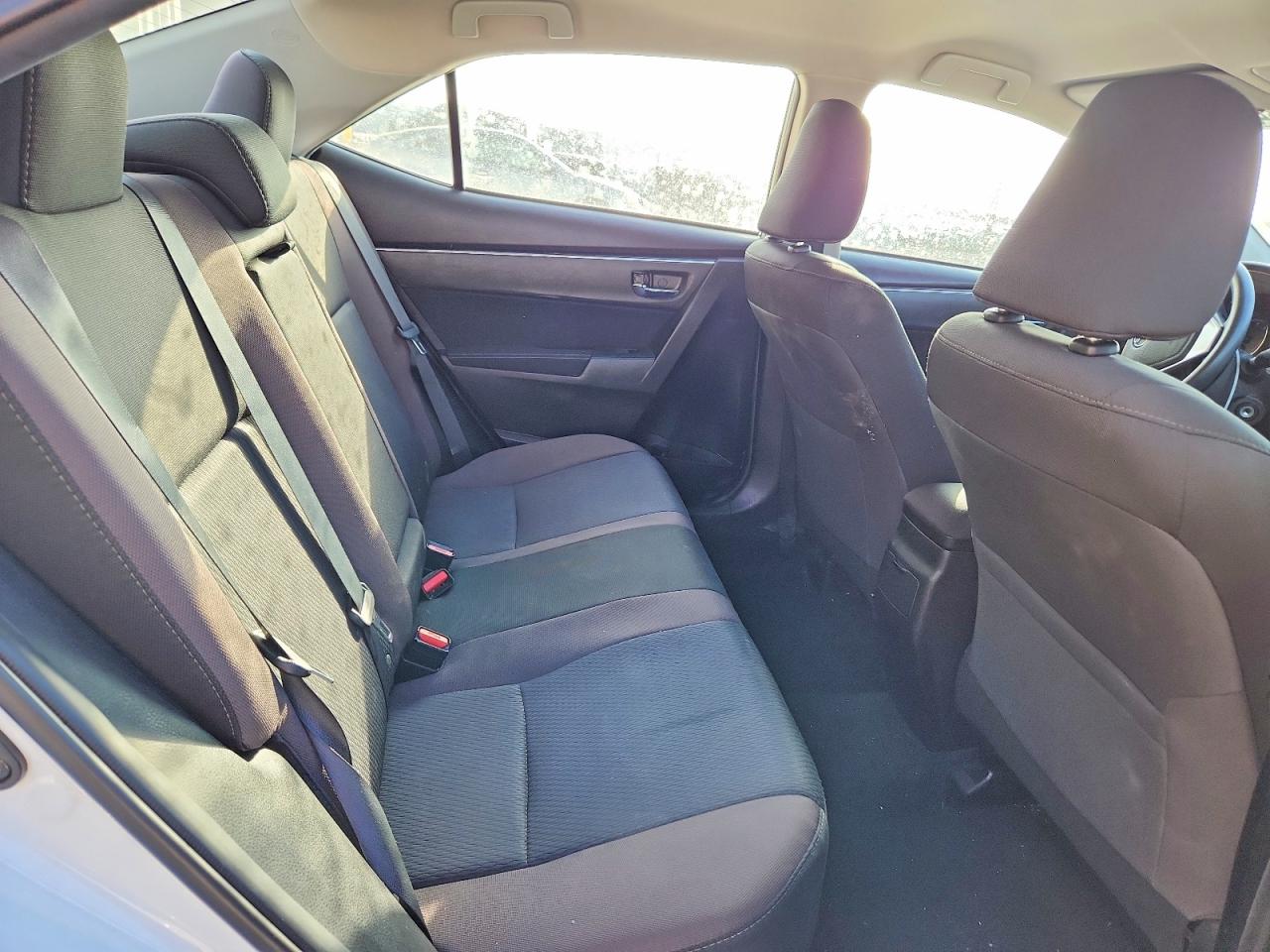 2017 TOYOTA COROLLA L photo 19