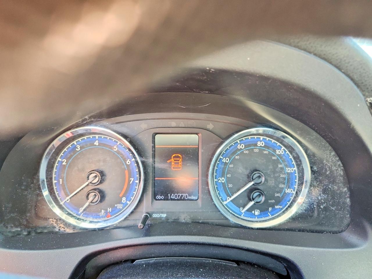 2019 TOYOTA COROLLA L photo 9