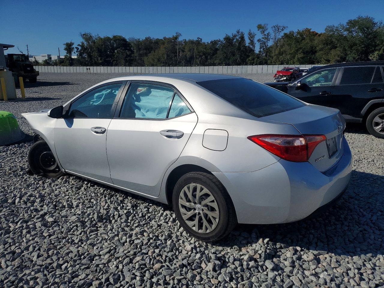 2019 TOYOTA COROLLA L photo 2