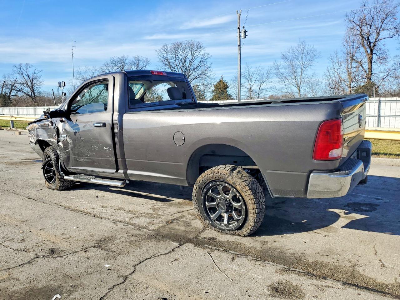 2017 RAM 2500 SLT photo 2