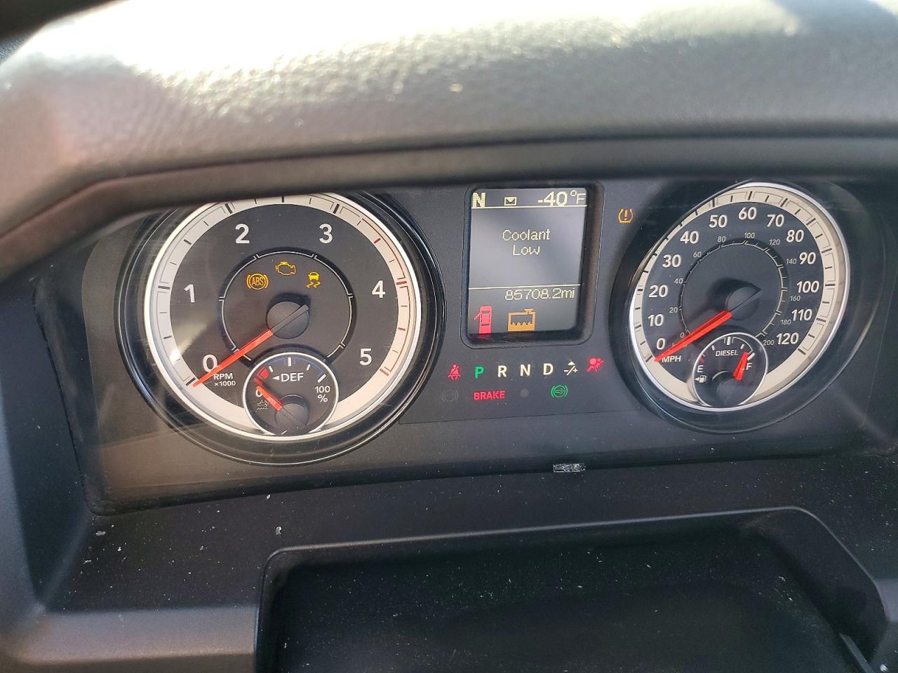 2017 RAM 2500 SLT photo 9