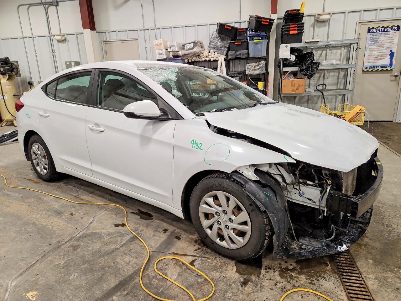 2017 HYUNDAI ELANTRA SE photo 4