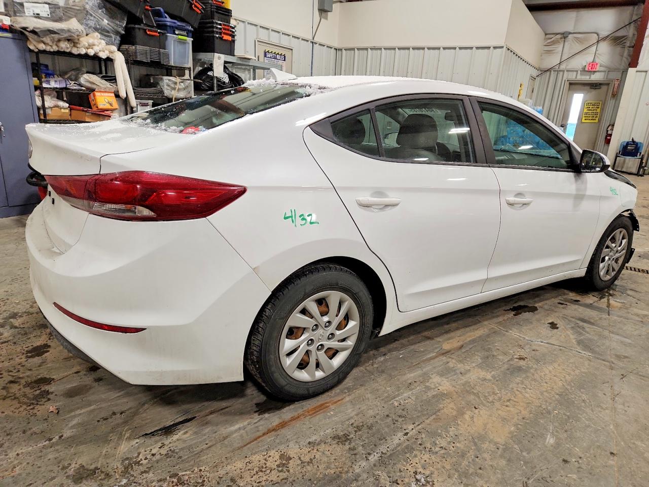 2017 HYUNDAI ELANTRA SE photo 3