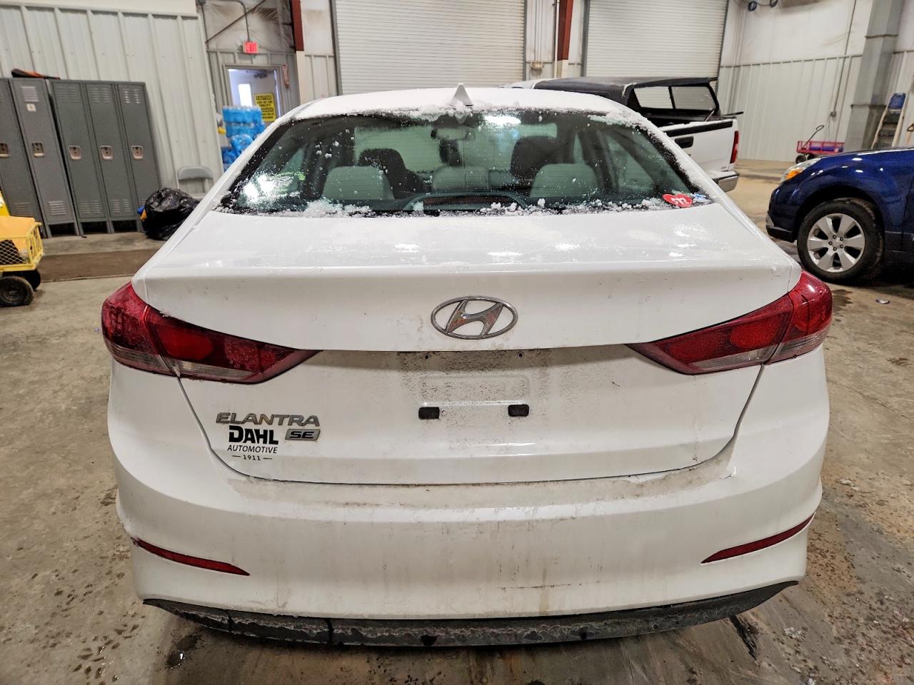 2017 HYUNDAI ELANTRA SE photo 6