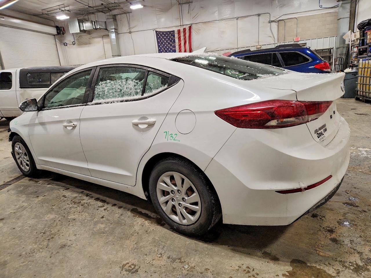 2017 HYUNDAI ELANTRA SE photo 2