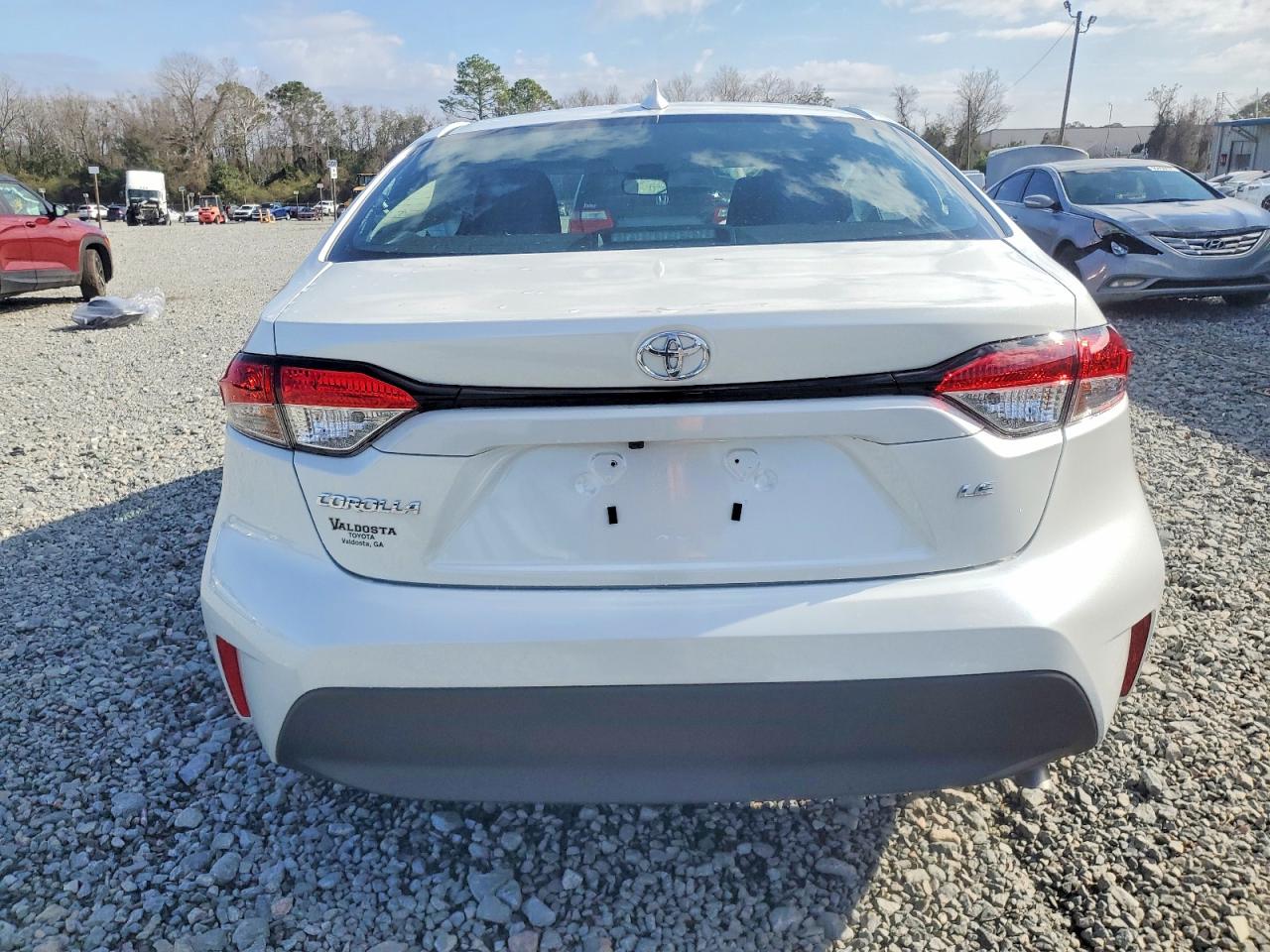 2025 TOYOTA COROLLA LE photo 11