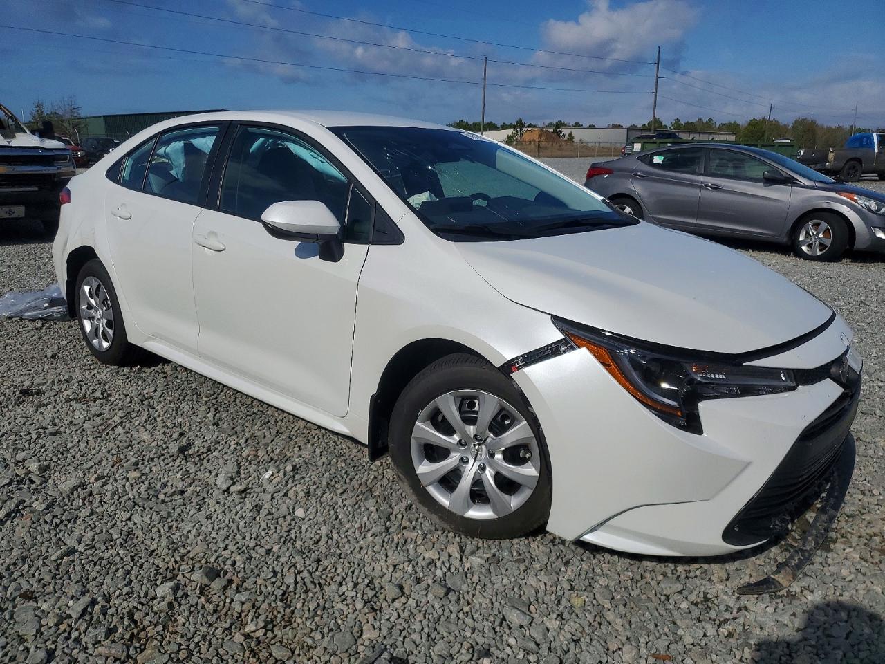 2025 TOYOTA COROLLA LE photo 7