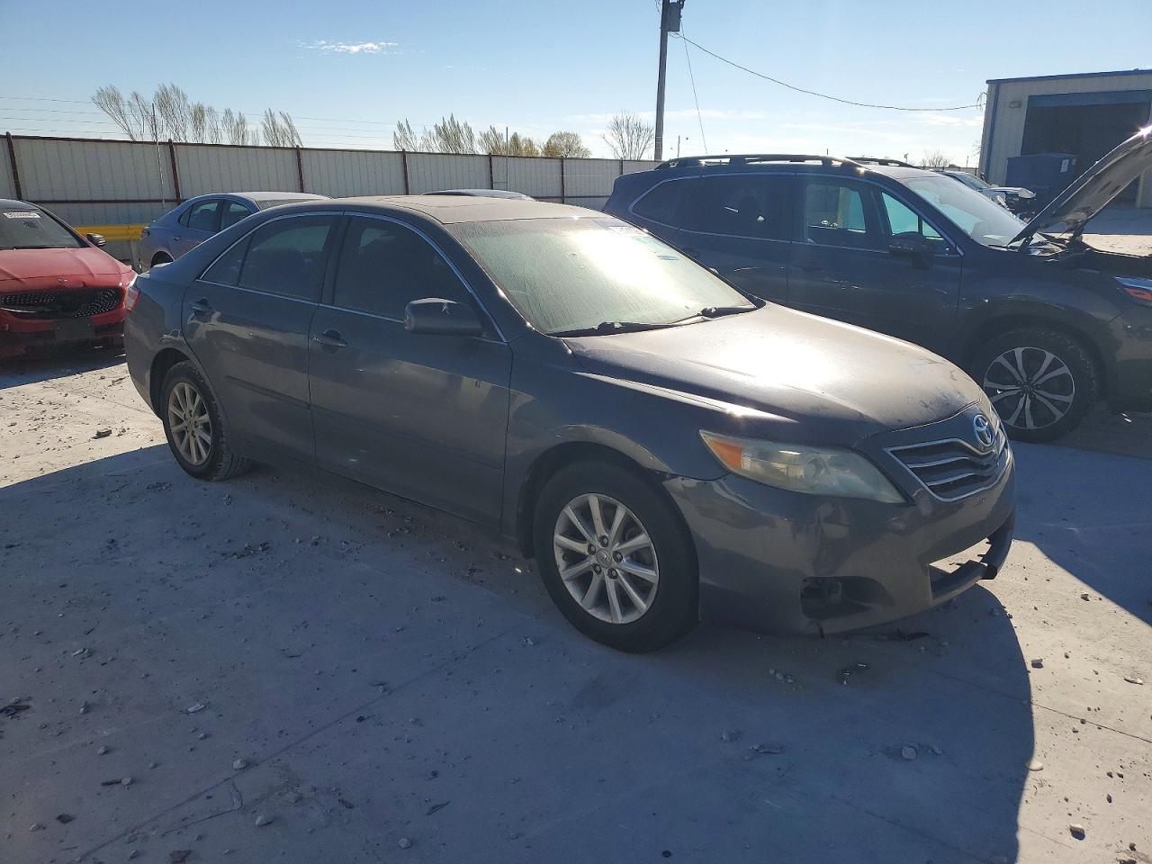 2011 TOYOTA CAMRY BASE photo 4