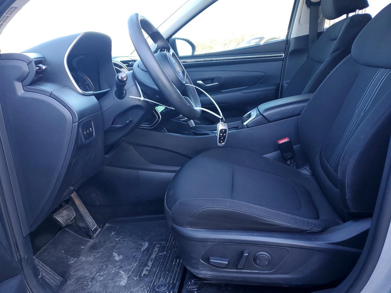 2024 HYUNDAI TUCSON SEL photo 7