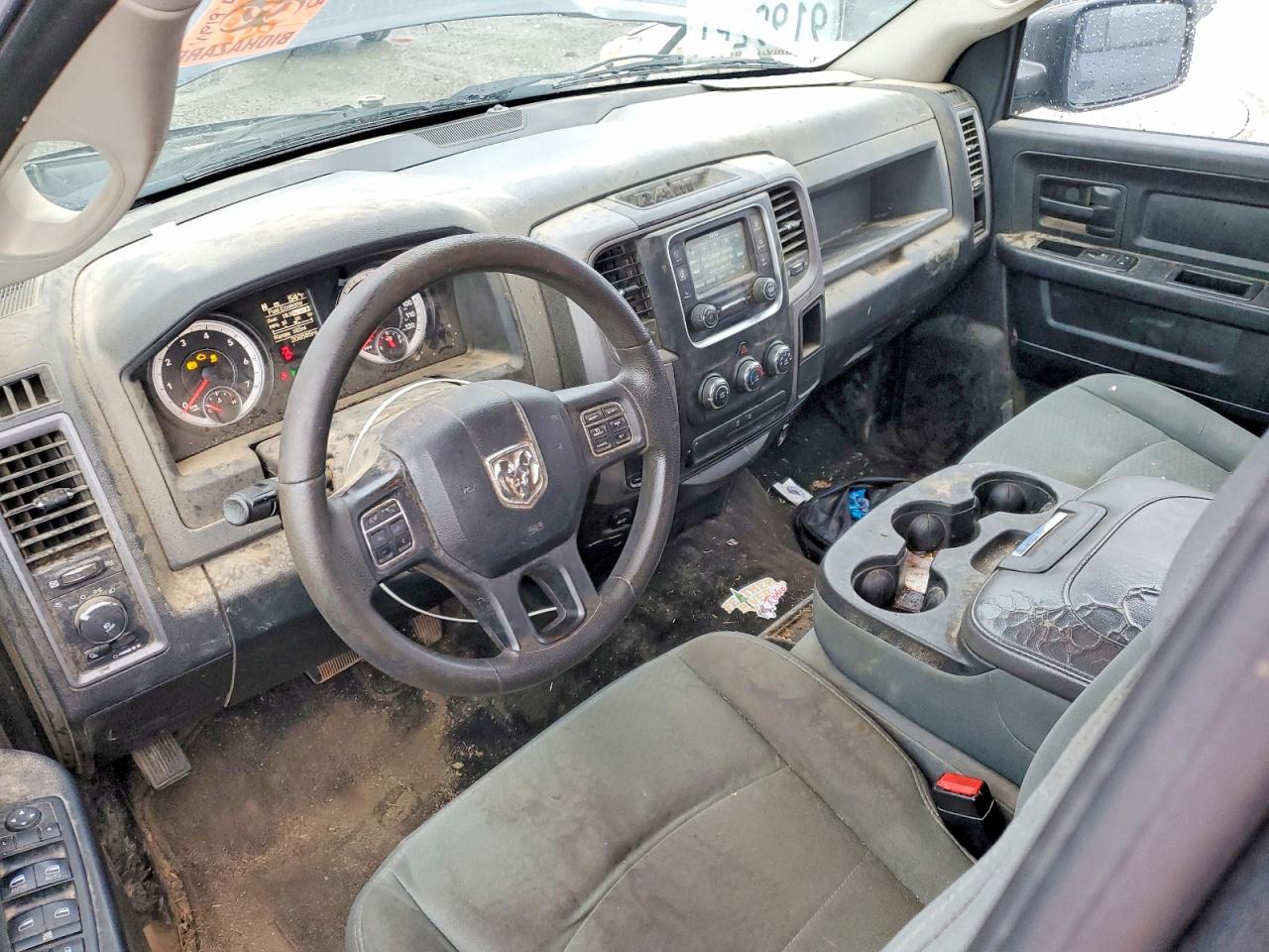 2014 RAM 1500 ST photo 22