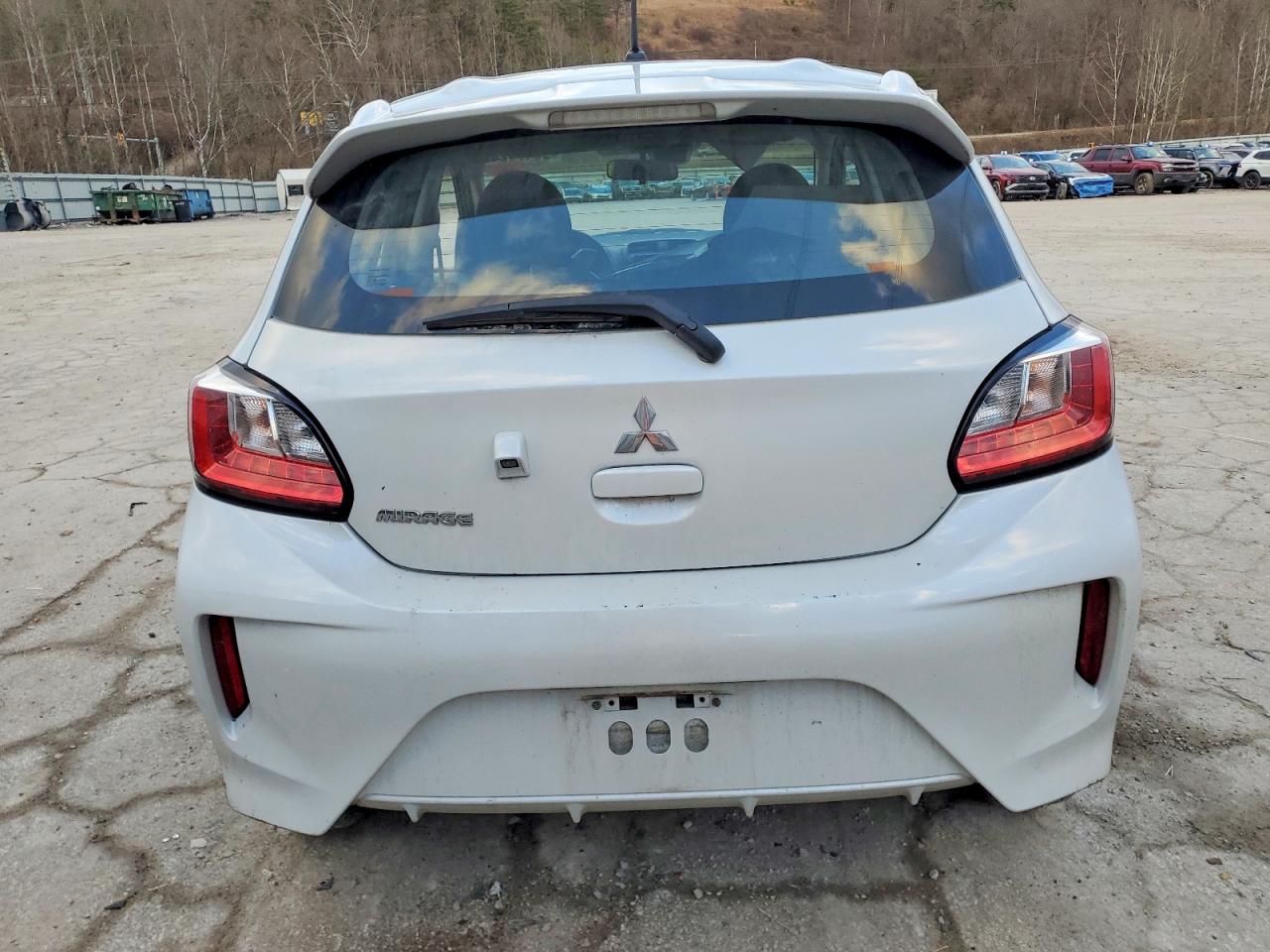 2024 MITSUBISHI MIRAGE ES photo 6