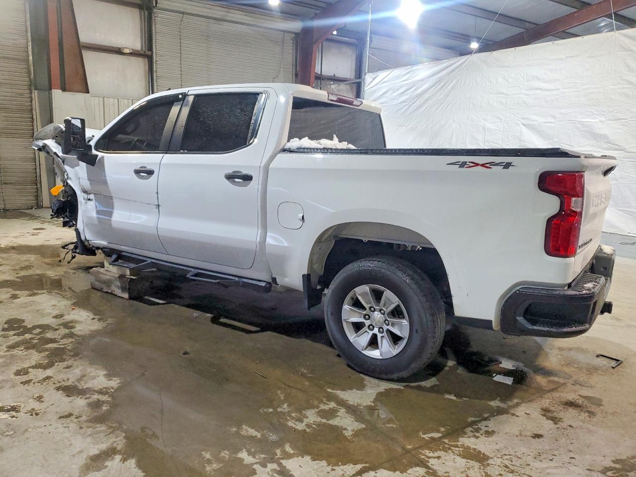 2020 CHEVROLET SILVERADO K1500 photo 2