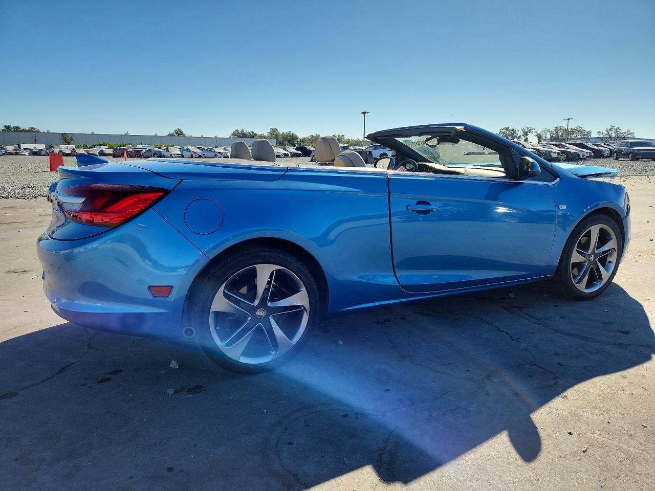 2017 BUICK CASCADA SPORT TOURING photo 3