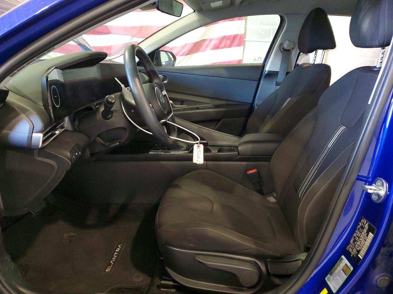 2023 HYUNDAI ELANTRA SEL photo 13