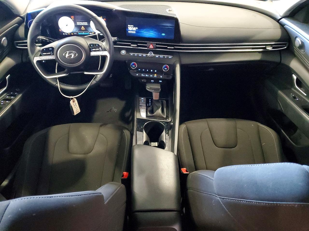 2023 HYUNDAI ELANTRA SEL photo 15