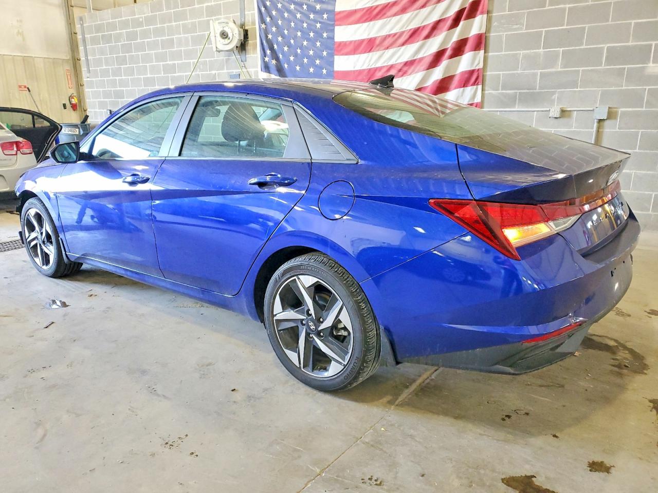 2023 HYUNDAI ELANTRA SEL photo 3