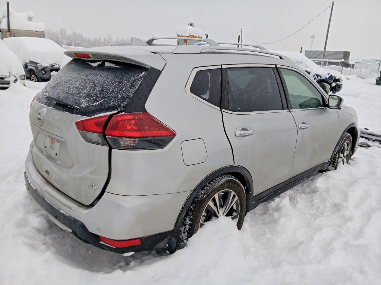 2019 NISSAN ROGUE S photo 3
