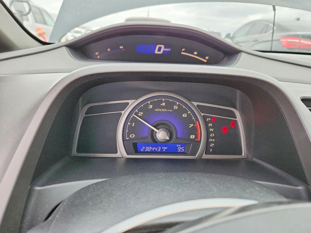 2006 HONDA CIVIC LX photo 9
