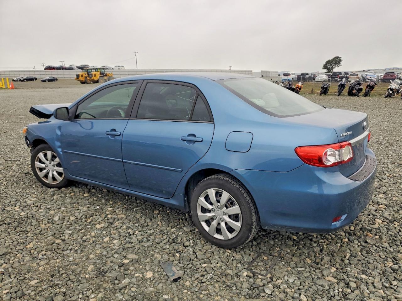 2012 TOYOTA COROLLA BASE photo 2