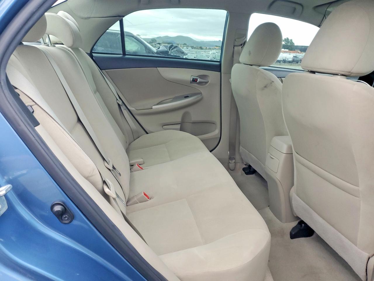 2012 TOYOTA COROLLA BASE photo 10