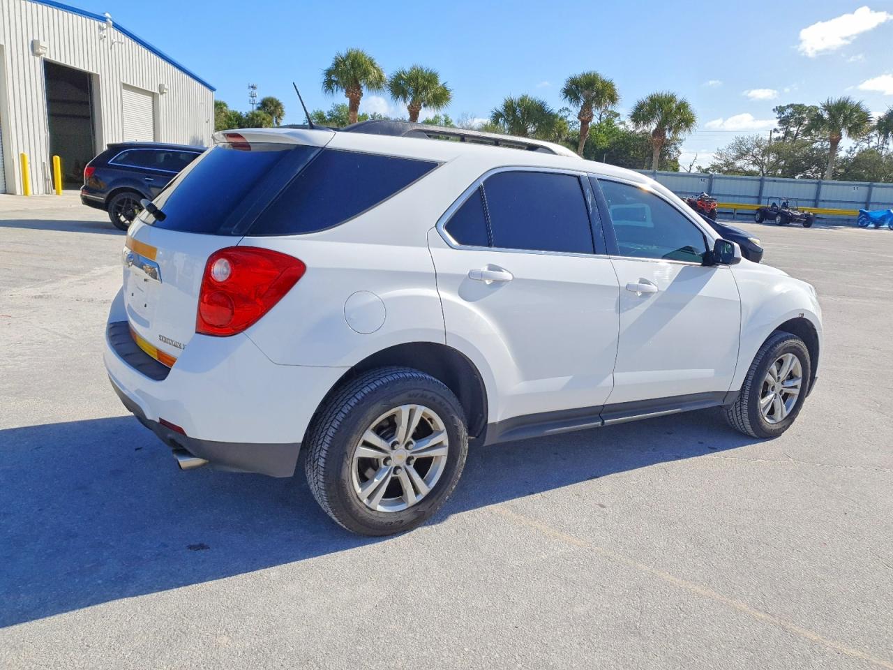 2014 CHEVROLET EQUINOX LT photo 3