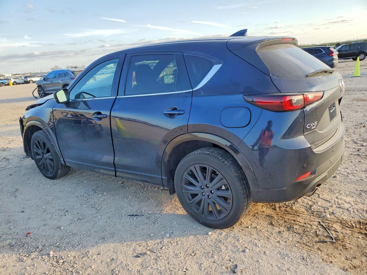 2025 MAZDA CX-5 PREMIUM photo 2