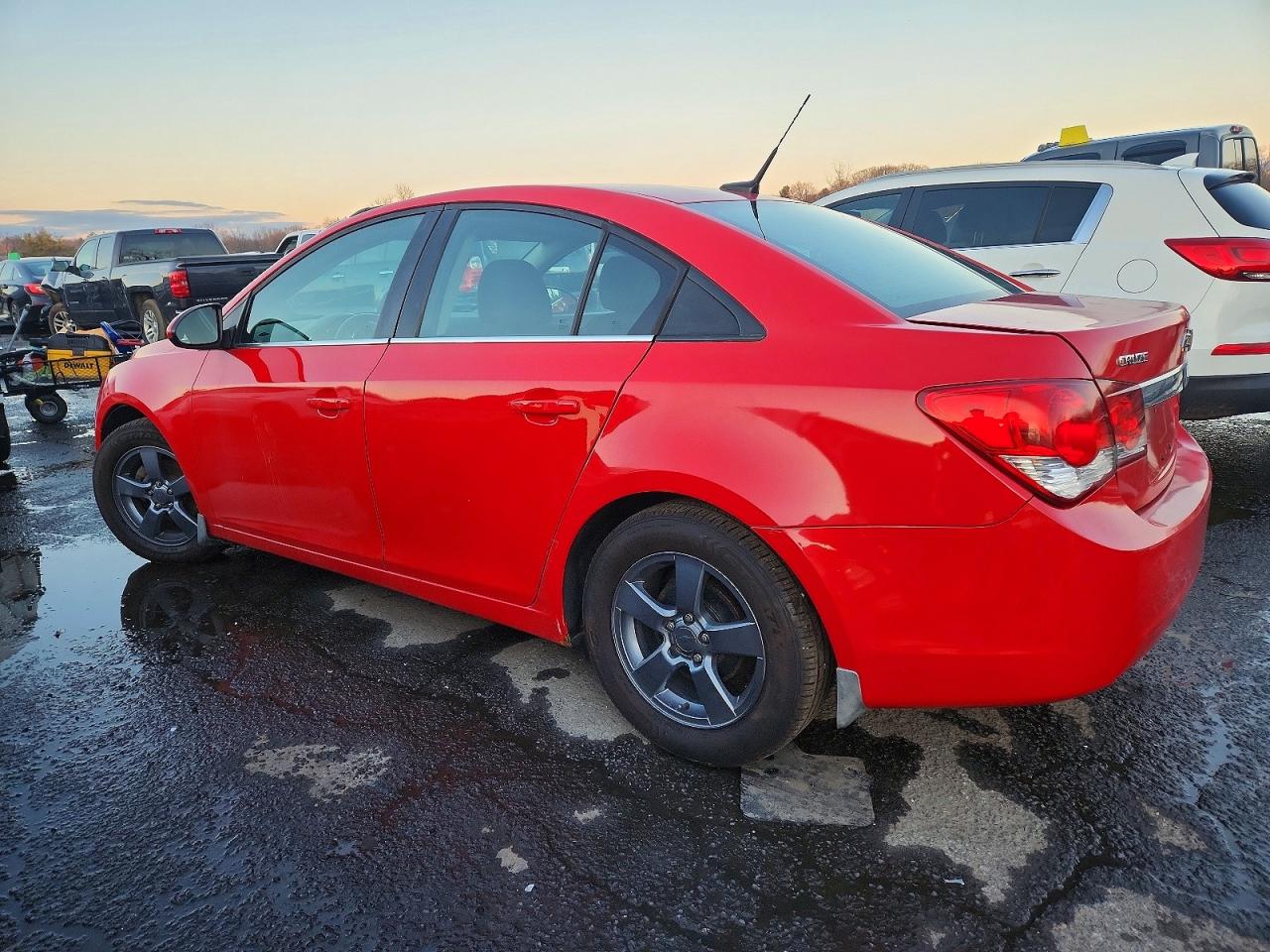 2014 CHEVROLET CRUZE LT photo 2