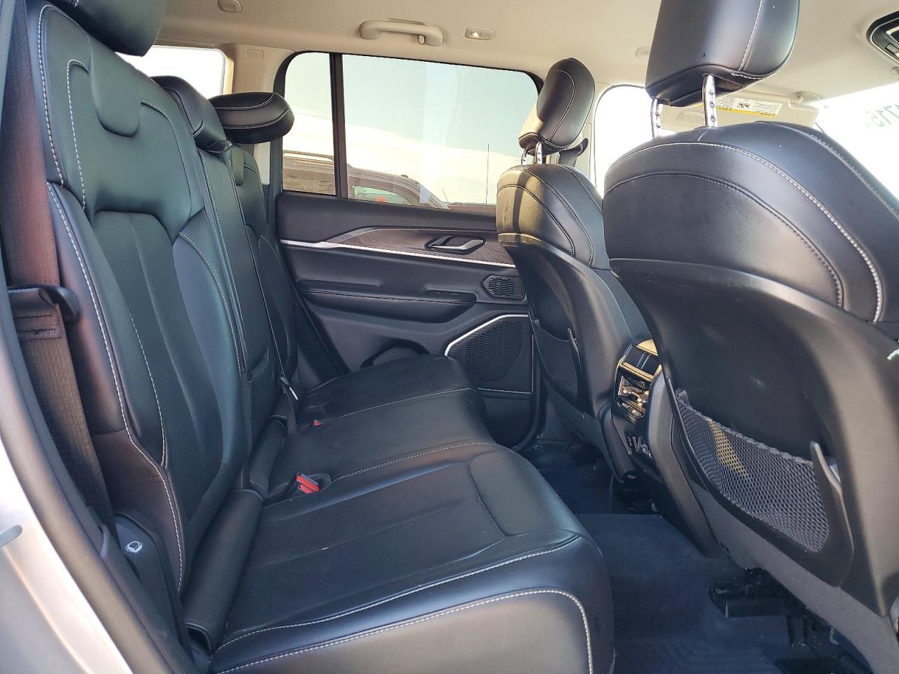 2022 JEEP GRAND CHEROKEE LIMITED photo 11