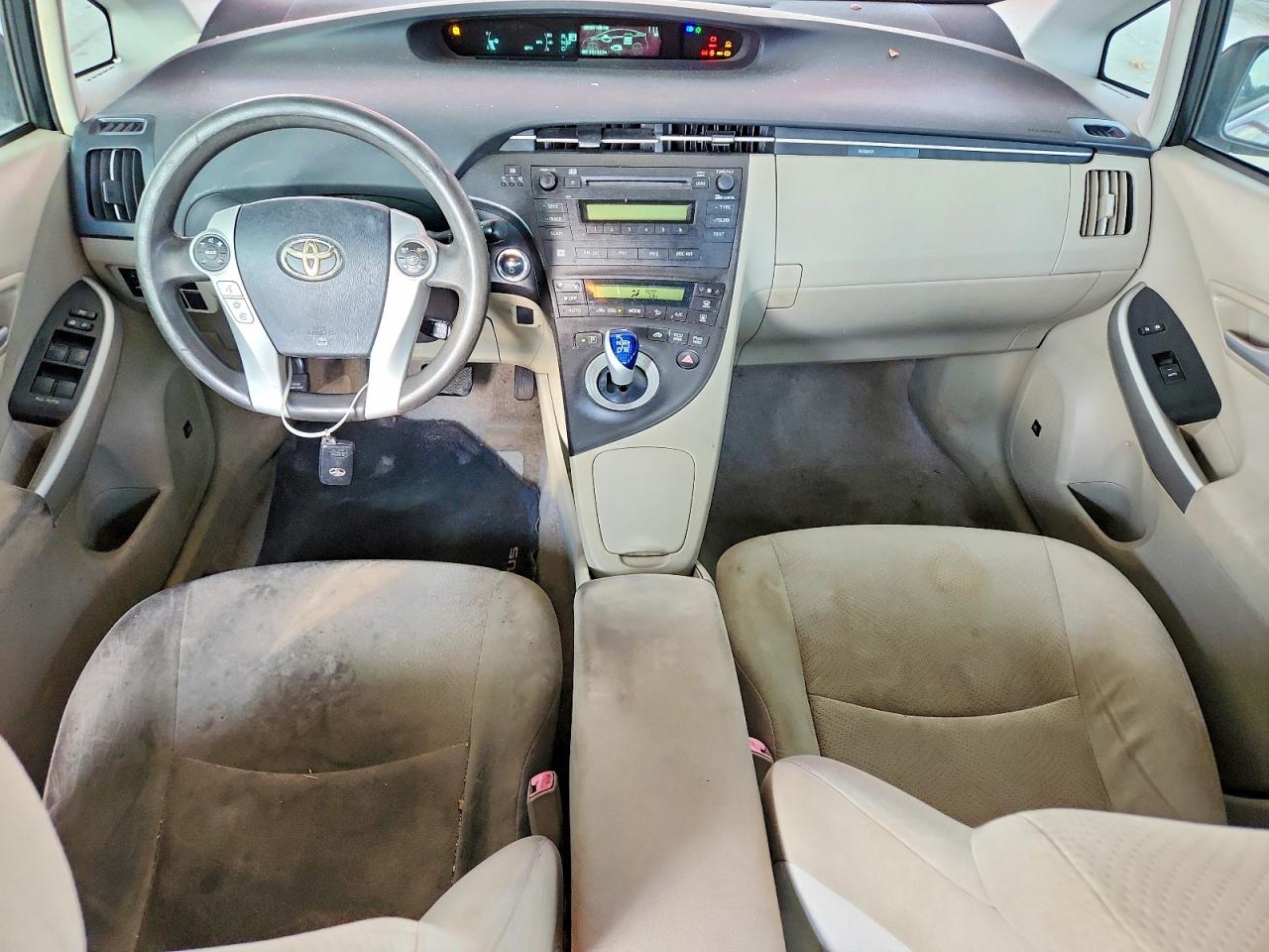 2010 TOYOTA PRIUS photo 15